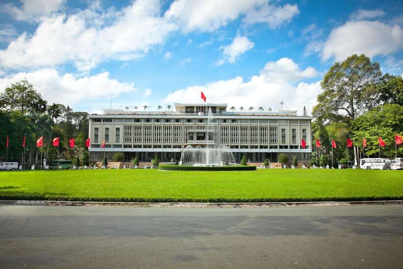 Ho Chi Minh City: Hop-On Hop-Off Bus Tour by Vistra - Comfort, weather, and what to bring