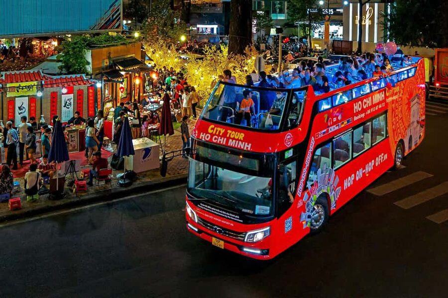 Ho Chi Minh City: Late-Night Open-Top Bus Tour - City Hall, the Opera House, and the Bright Center
