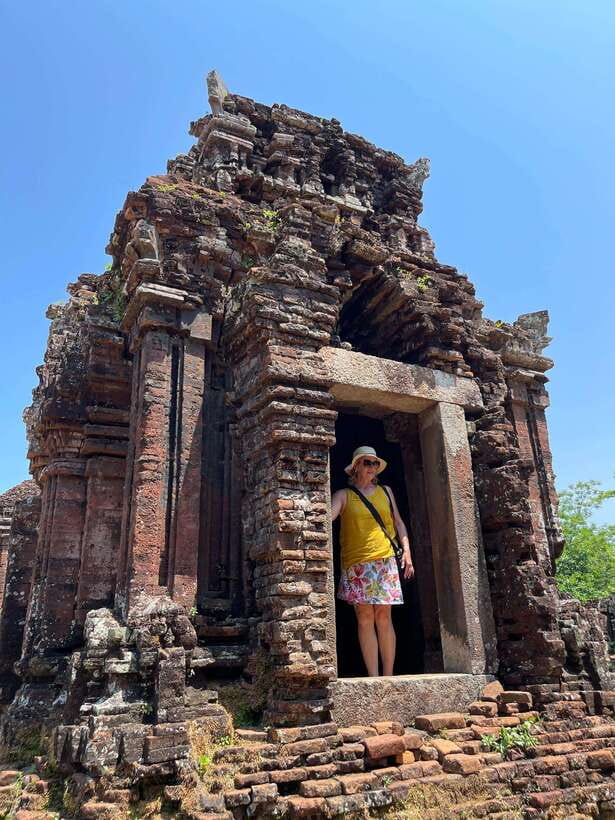 Hoi An: My Son Ruins; Bus-Boat-Cultural Show-Lunch-Guide - What the $15 price really includes