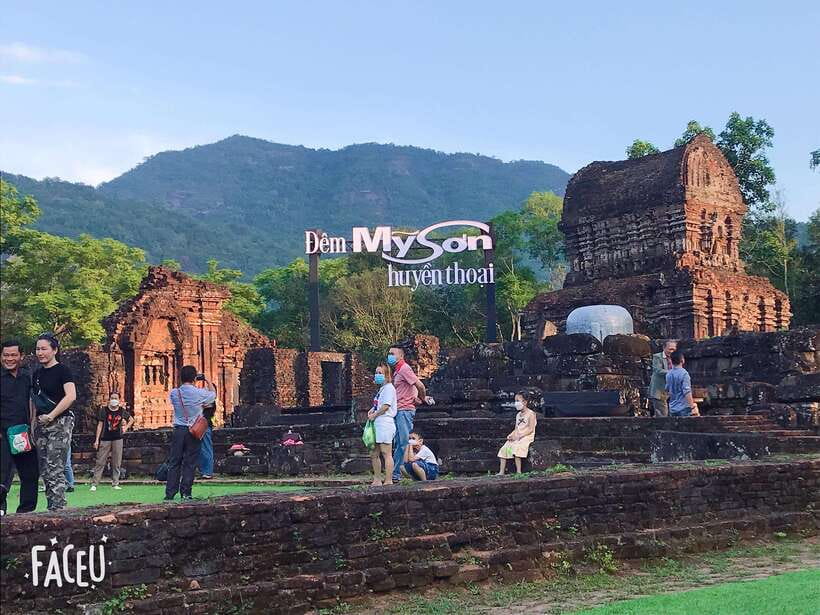 Hoi An: My Son Ruins; Bus-Boat-Cultural Show-Lunch-Guide - The 7:30 AM pickup keeps the heat manageable