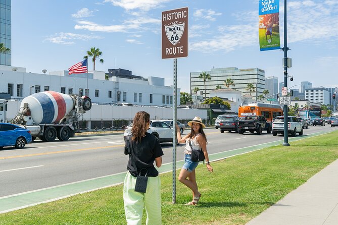 Hollywood, Beverly Hills & Celebrity Homes Tour by Open Air Bus - The Beverly Hills sign gives you one proper stop
