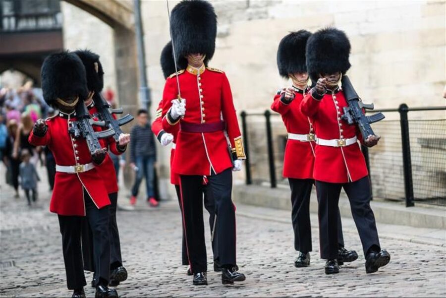 Hop on Hop off London Bus Tour & Tower of London - How the London bus tour works