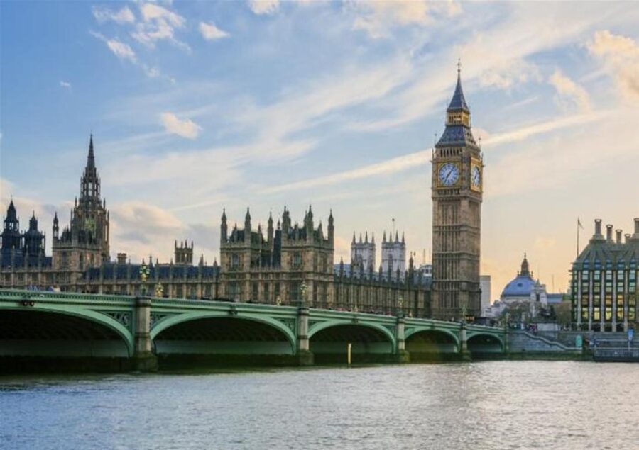 Hop-on Hop-off London Bus Tour & Westminster Abbey - Westminster Abbey and its thousand years of stories