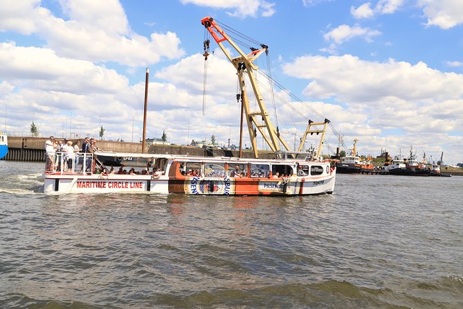 Hop-on hop-off on the water with the Maritime Circle Line in Hamburg - The International Maritime Museum in Kaispeicher B