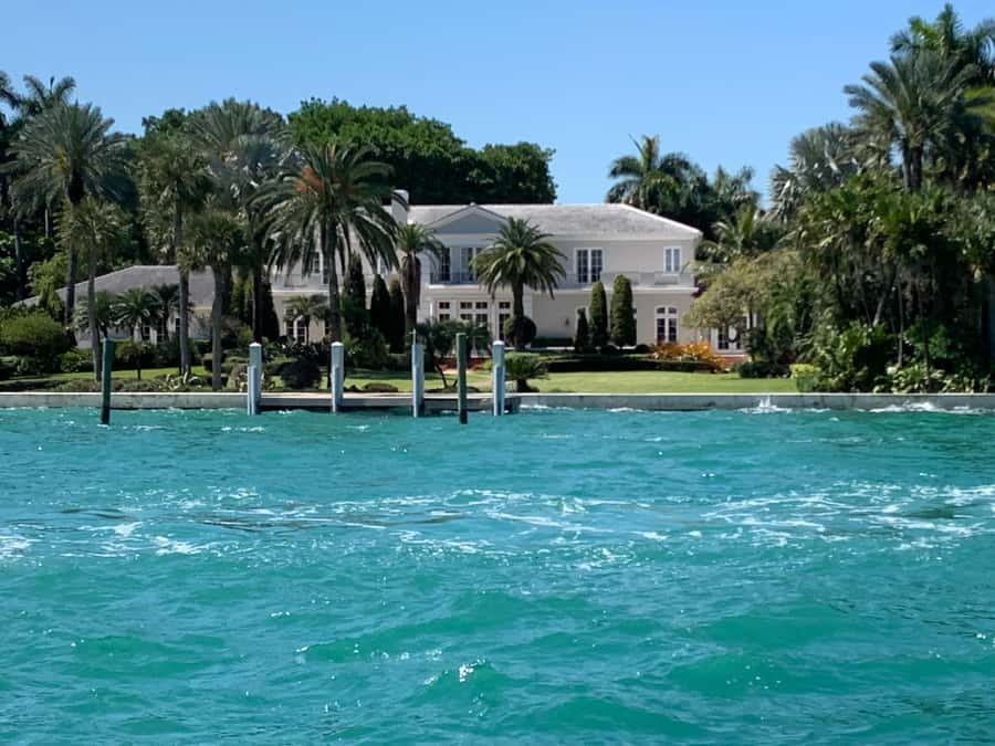 Hop-on Hop-off Water Taxi in Miami and Miami Beach - Starting at Miami Beach Marina
