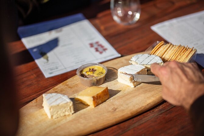 Hop on Hop off Wine tasting tour to Tamborine Mountain - The guides can make or break the day