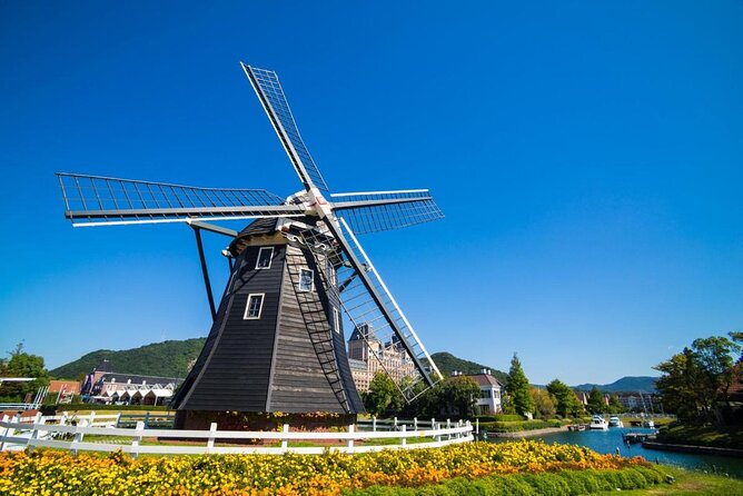 Huis Ten Bosch Full Day Bus Tour From Hakata - Key points at a glance