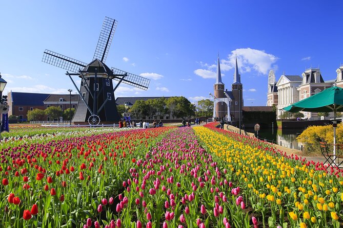 Huis Ten Bosch Full Day Bus Tour From Hakata - Entering the park with your included ticket