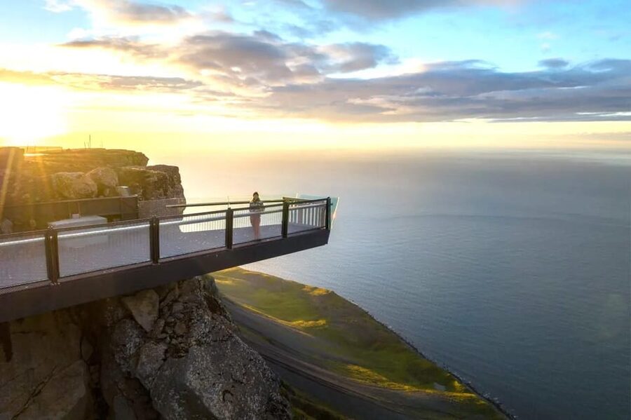 Isafjordur: Bolafjall View Platform Guided Trip by Bus - The essential points at a glance