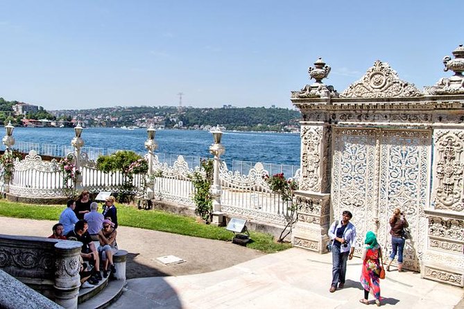 Istanbul Bus and Boat: 5 Hours Guided City Tour & Boat Cruise - What this Istanbul tour is trying to do