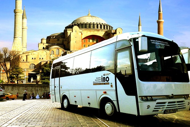 Istanbul Bus and Boat: 5 Hours Guided City Tour & Boat Cruise - Rumeli Fortress as the alternate palace stop