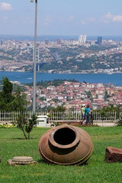 Istanbul: City Hightlights Bus Tour and Bosphorus Cruise - The Bosphorus Bridge marks the continental crossing