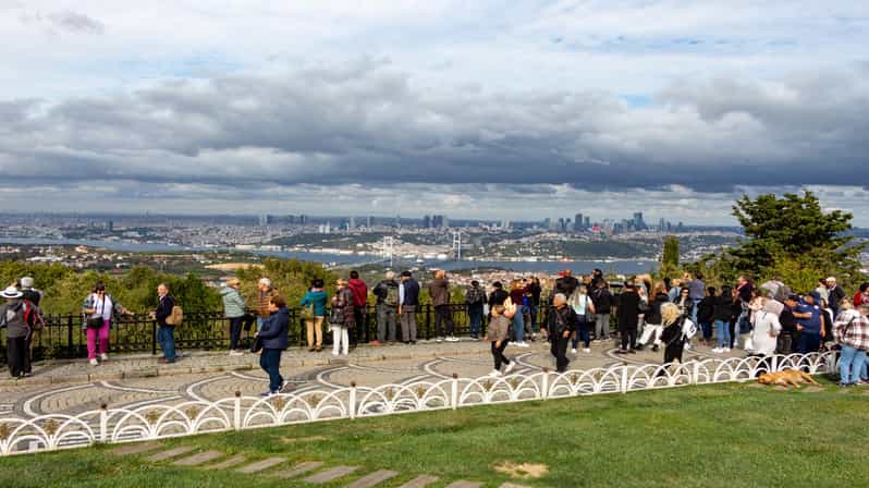 Istanbul: City Hightlights Bus Tour and Bosphorus Cruise - Pierre Loti Hill leads to a ten-minute cable car ride