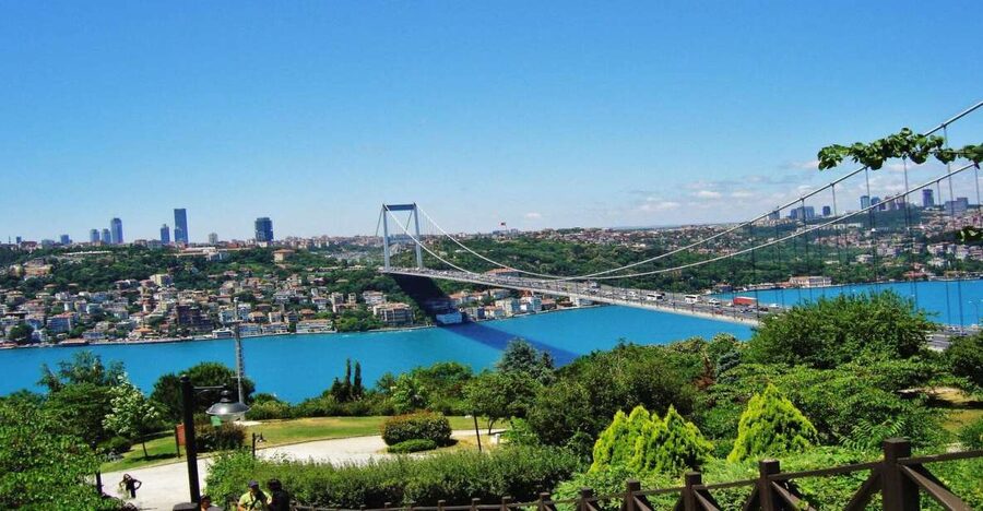 Istanbul: Europe and Asia Tour By Bus And Bosphorus Cruise - Beylerbeyi Palace and the first Bosphorus crossing