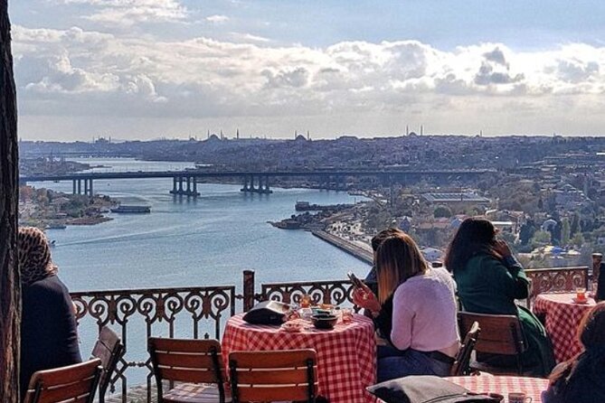 Istanbul Full Day Tour By Bus And Bosphorus Cruise (SL-9) - Beylerbeyi Palace brings Ottoman court life to the Asian shore