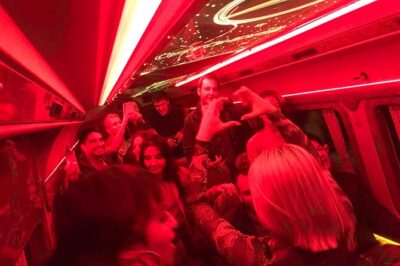 Istanbul Party Pub Crawl with Party Bus in Sultanahmet and Taksim
