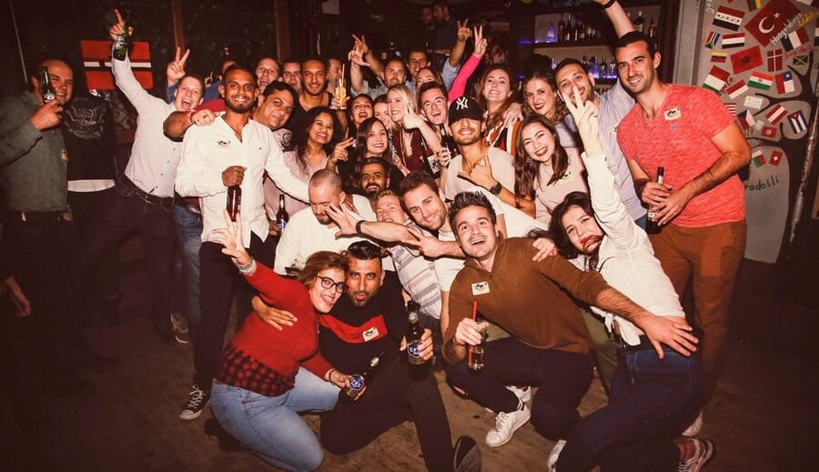 Istanbul: Rooftop Pub Crawl with Party Bus - Why solo visitors often benefit most