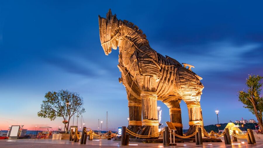 Istanbul: Troy Guided Bus Tour with Ferry Tickets & Lunch - Eceabat lunch and the first Dardanelles crossing