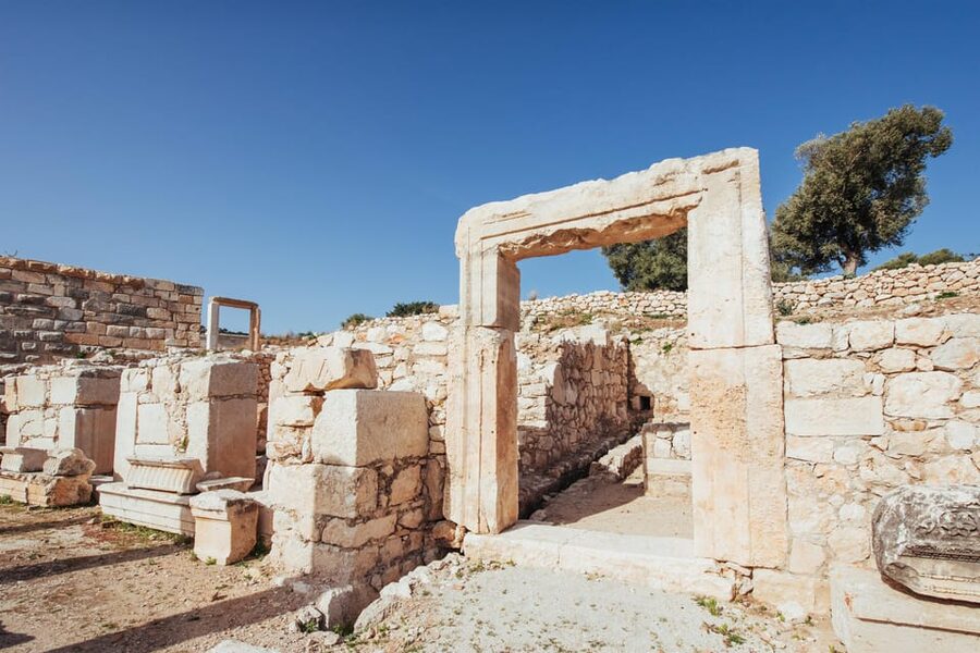 Istanbul: Troy Guided Bus Tour with Ferry Tickets & Lunch - The Troy archaeological site and its many layers