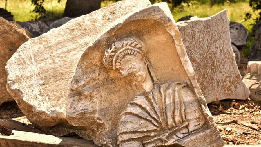 Istanbul: Troy Guided Bus Tour with Ferry Tickets & Lunch - The early Istanbul pickup and long bus journey