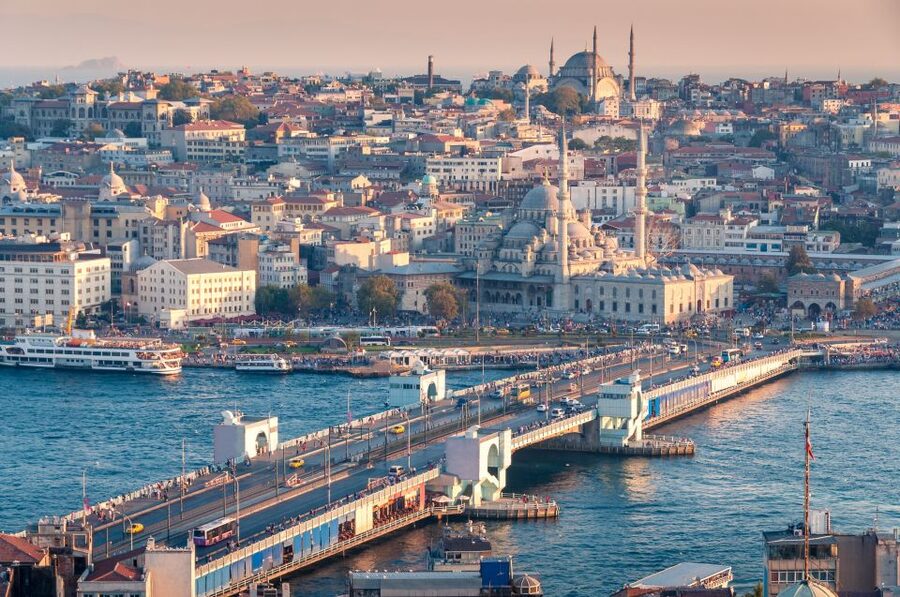 Istanbul: Two Continents Evening Bus Tour with Commentary - Taksim Square And The Return Route