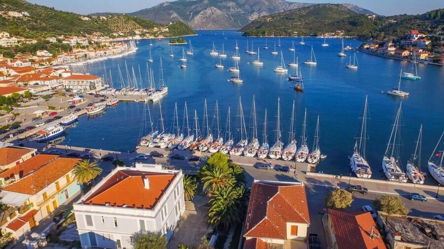 Ithaca Island Tour with Bus & Cruise with Swim Stops - The early coach and ferry crossing