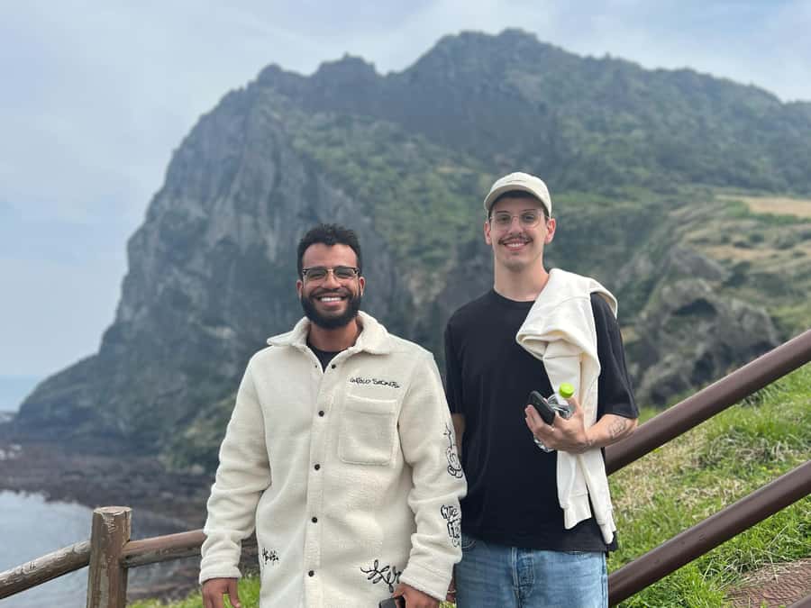 Jeju EAST Course : UNESCO (Seongsan-ilchulbong) BUS TOUR - Lunch, comfort, and the limits of a 10-hour day