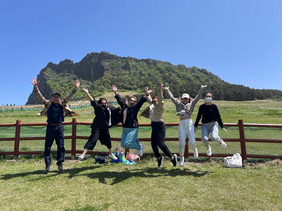 Jeju EAST Course : UNESCO (Seongsan-ilchulbong) BUS TOUR - Hamdeok Beach and the island’s sea culture