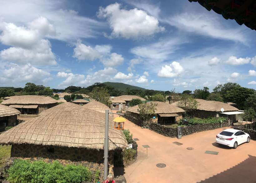 Jeju: East of Jeju Island Bus Tour from Seogwipo City - Seongeup Folk Village: a useful cultural beginning