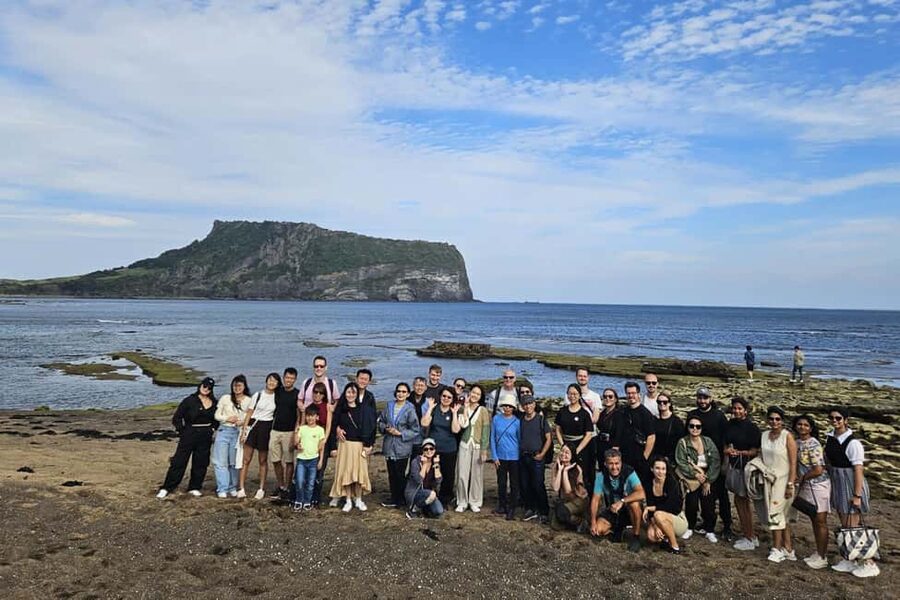 Jeju Island: Full-Day East Jeju Bus Tour with Entry Fees - Guides, buses, and the pace of the day