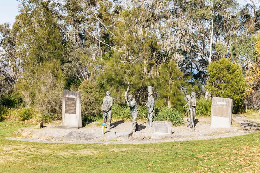 Katoomba: Lyrebird Hop-On Hop-Off and Scenic World Pass - Is $82 good value?