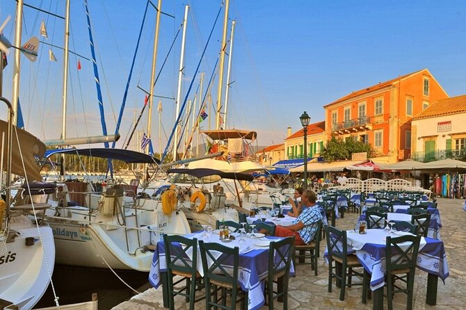 Kefalonia Highlights - Bus & Cruise, Assos & Lunch in Fiscardo - The coastal cruise and swimming stop