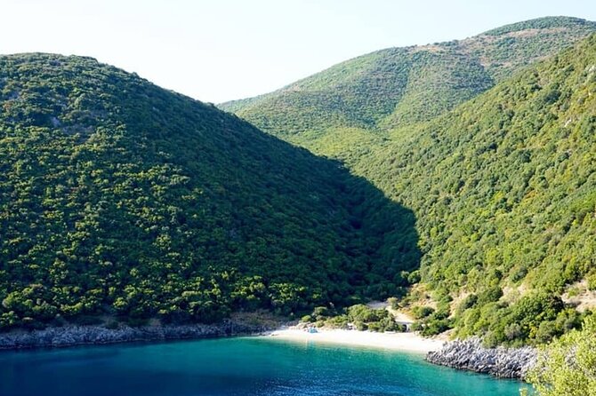 Kefalonia Highlights - Bus & Cruise, Assos & Lunch in Fiscardo - Myrtos Beach, one of the island’s big views