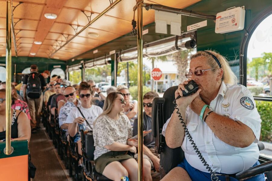 Key West: Old Town Trolley 13-Stop Hop-On Hop-Off Tour - Stops 3 and 4: Simonton Row and La Concha Hotel