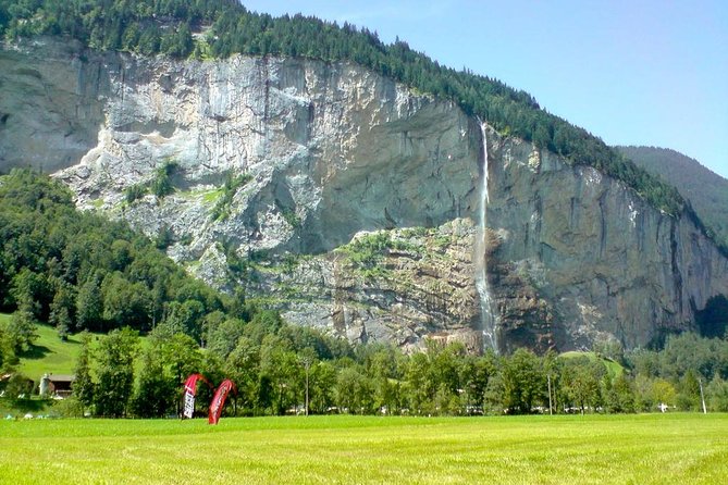 (KTL361) - Interlaken day trip by bus from Lausanne - Lakes, shops, fondue, and flexible plans