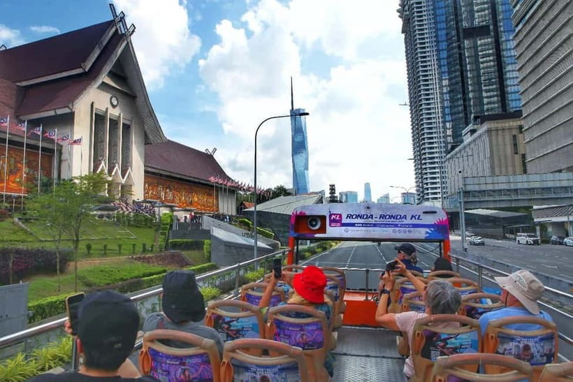 Kuala Lumpur: Ronda Hop-On Hop-Off City Sightseeing Bus Pass - Key points to know before boarding