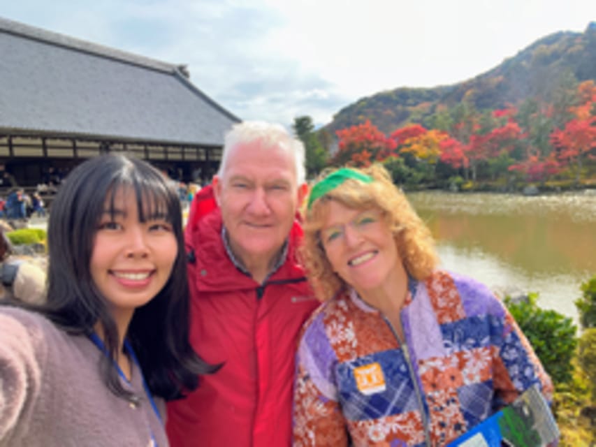 Kyoto: Fushimi Inari, Kinkakuji, Bamboo Grove 1 Day Bus Tour - Ending beneath the red gates at Fushimi Inari