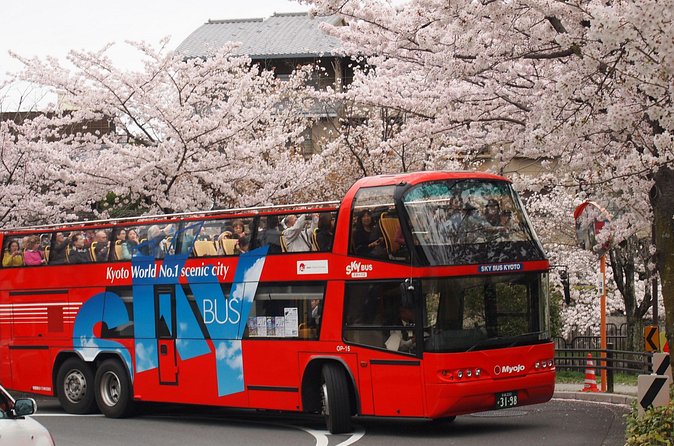 Kyoto Hop-On, Hop-Off Sightseeing Bus Tour - Nishi Hongan-ji and Nijo-jo Castle on the second route