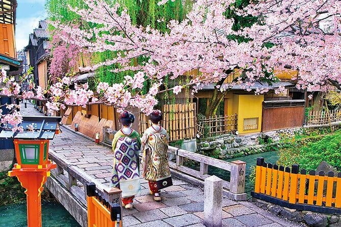 Kyoto: Nijo, Kinkaku-ji, Arashiyama, Kiyomizu & Fushimi Inari - Kiyomizu-dera and Kyoto’s hillside views