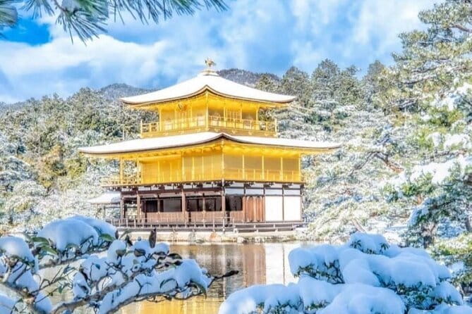 Kyoto Sagano Romantic Train in Arashiyama Bus Tour - Exploring Tenryuji, bamboo, and Kameyama Park