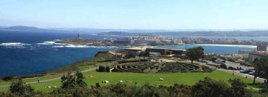 La Coruna: Sightseeing Bus Tour for Cruisers - Mount San Pedro and the final 25 minutes