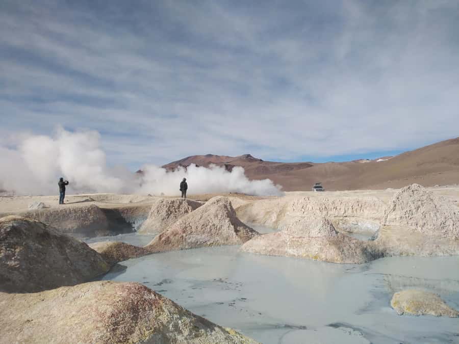 La Paz: Uyuni tour ending in Atacama Chile by bus. - Altitude, weather, and physical demands