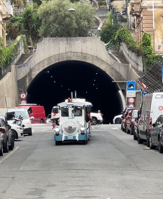 La Spezia: tour HOP ON HOP OFF con trenino e guida turistica - Corso Cavour and the Garibaldi connection