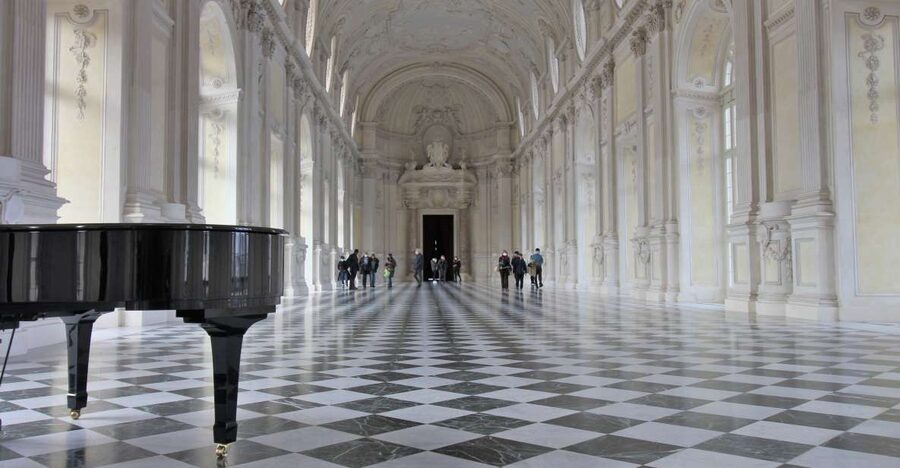 La Venaria Reale Entry Ticket and Hop-on Hop-off Bus Tour - A palace built for Savoy ambition