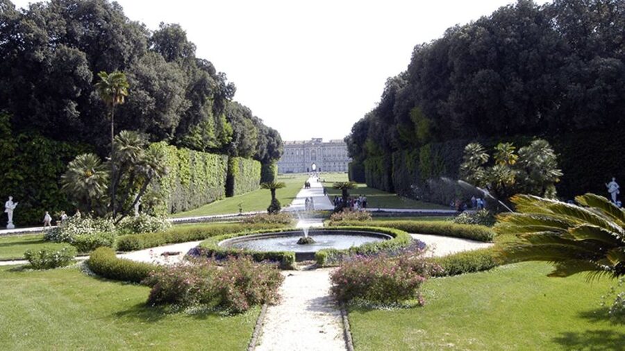 La Venaria Reale Entry Ticket and Hop-on Hop-off Bus Tour - The Juvarra stables and the Fontana del Cervo