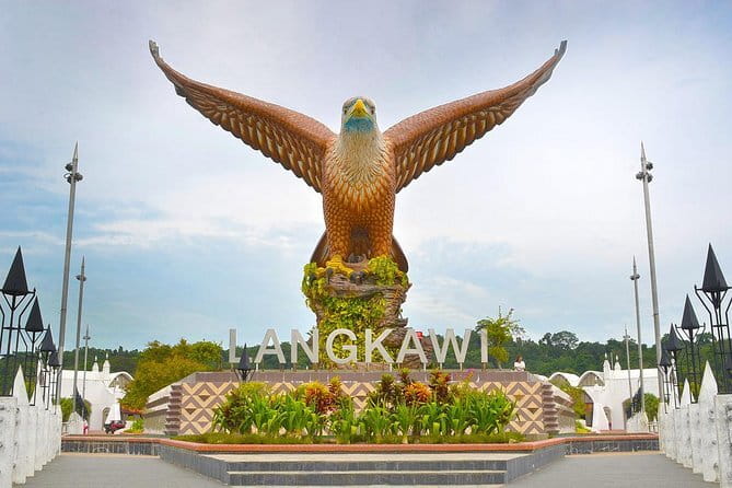 Langkawi Private Tour Customized Sightseeing by Private Transport - Langkawi Craft Complex and local-made goods