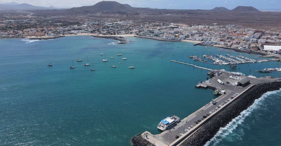 Lanzarote: Fuerteventura Return Ferry Ticket with Bus - Why this island-hopping day works