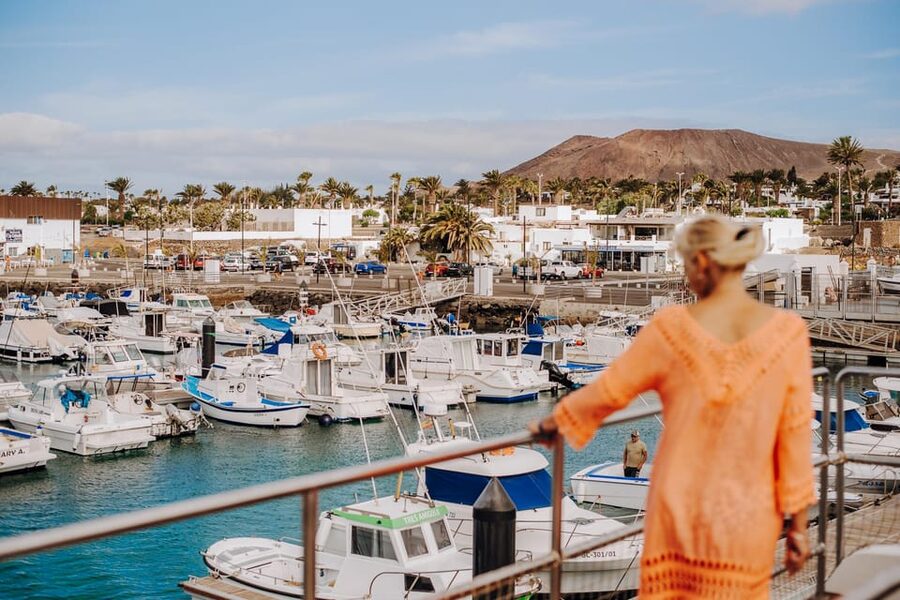 Lanzarote: Fuerteventura Return Ferry Ticket with Bus - The return journey to Lanzarote