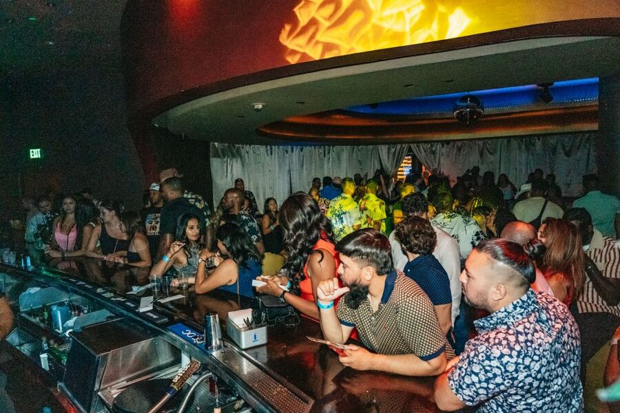 Las Vegas: Club Crawl and Party Bus with Free Drinks - Safety and the quality-control problem