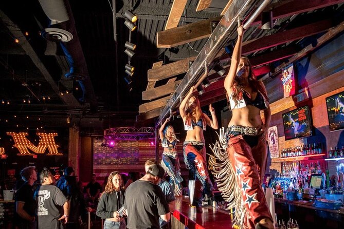 Las Vegas Country Bar Crawl by Party Bus w/ Free Drinks - Key things to know before booking
